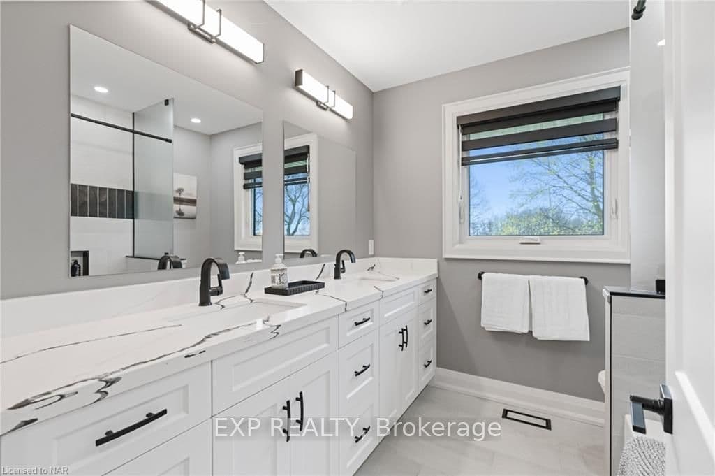 714 CARLTON Street photo 20