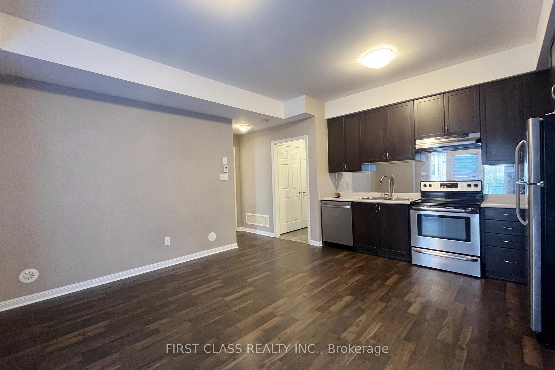2891 Rio Court Unit 10 photo 4