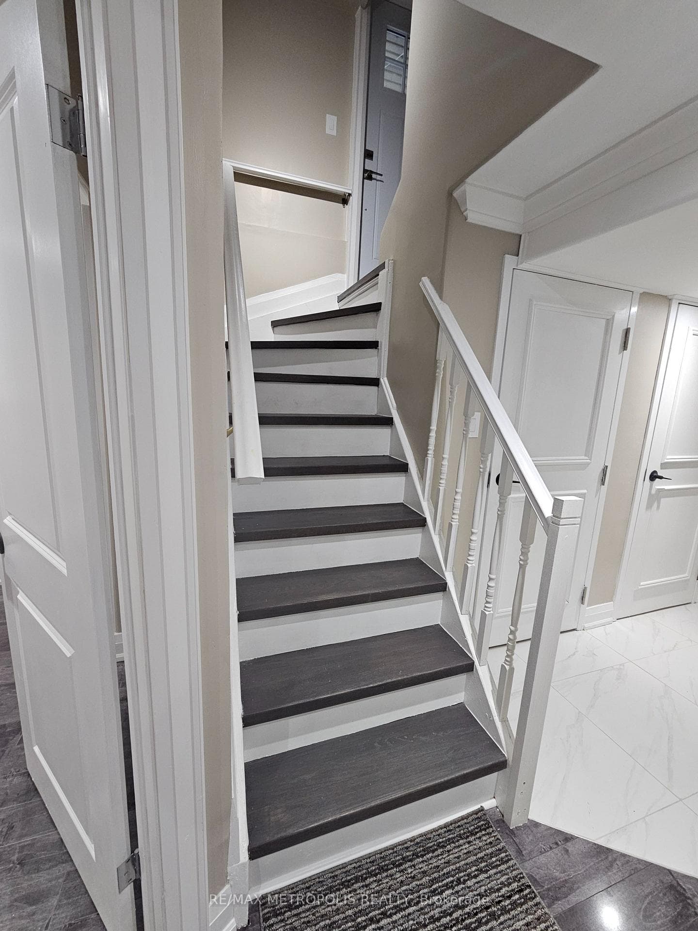 3 Andrea Road Unit Bsmt photo 2