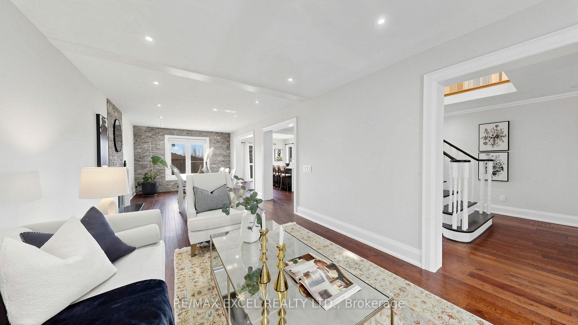 43 Piccadilly Road photo 4