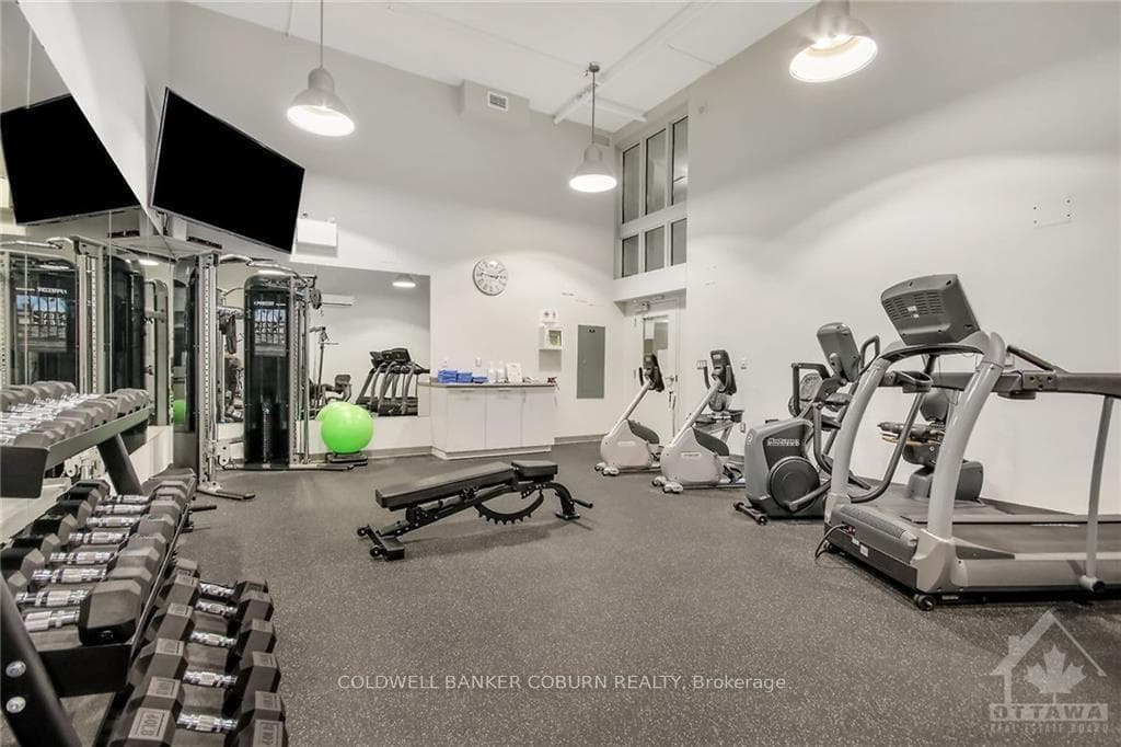 1081 AMBLESIDE Drive Unit 1112 photo 2