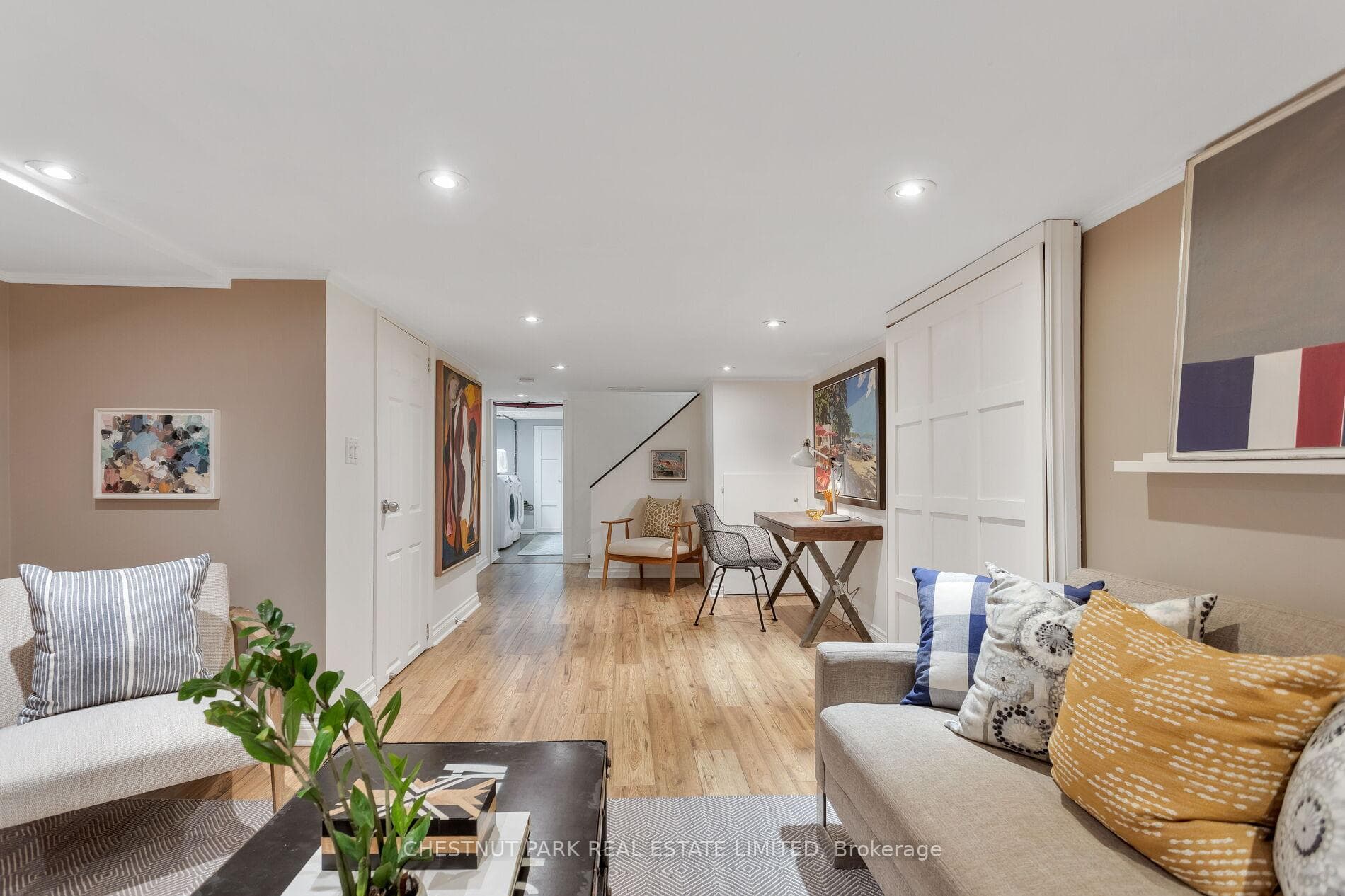 488 Merton Street photo 30