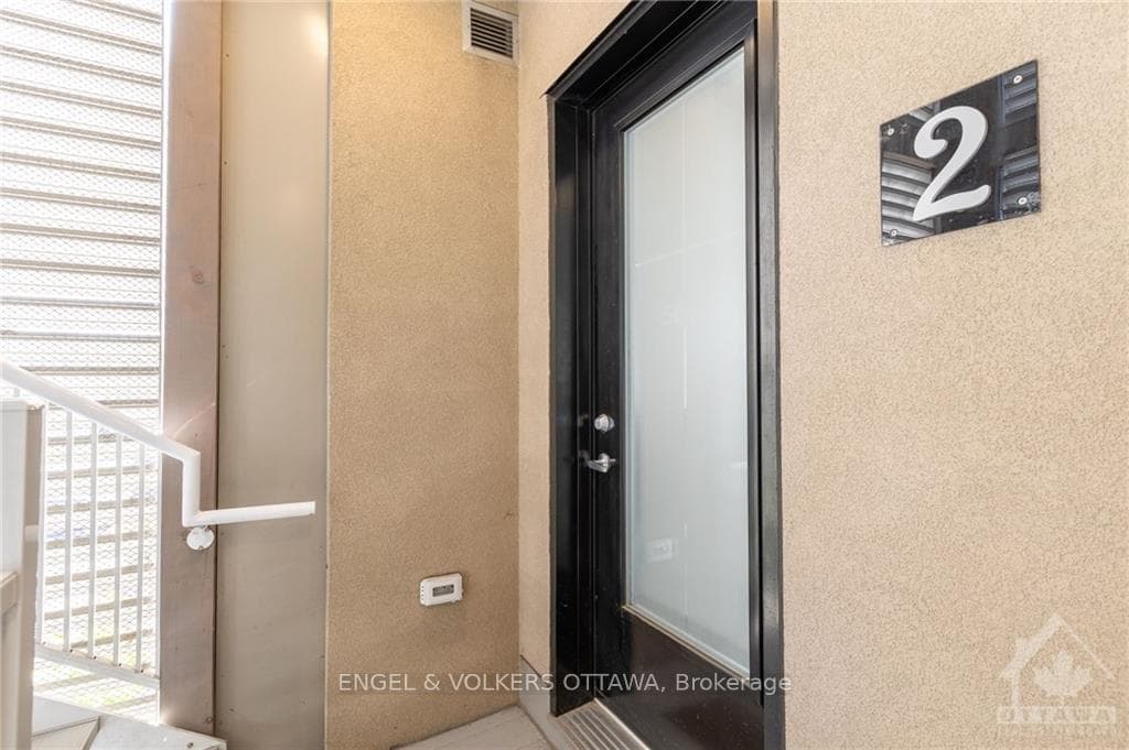 515 GLADSTONE Avenue Unit 4 photo 4