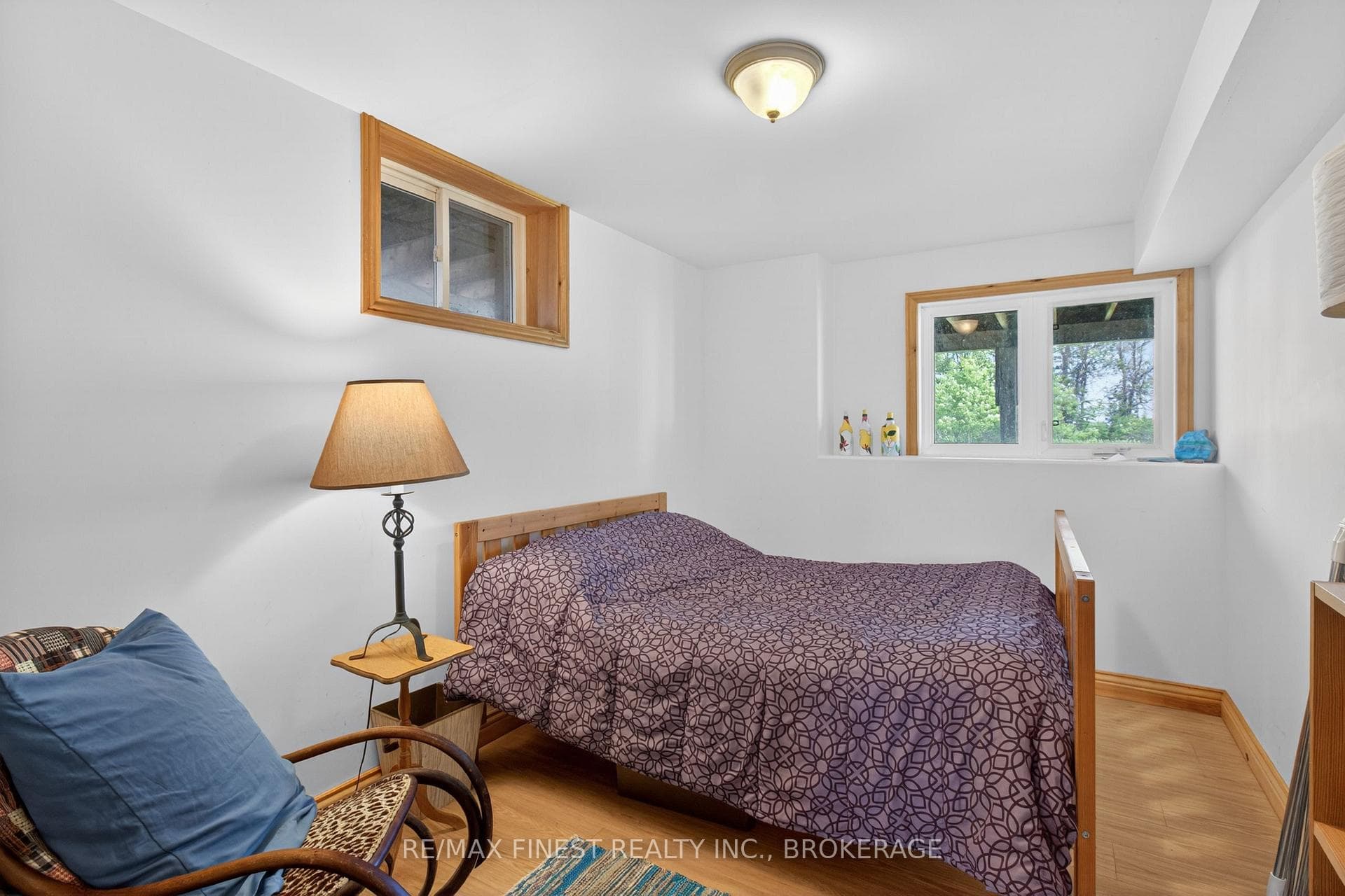 648 Third Line Road photo 26