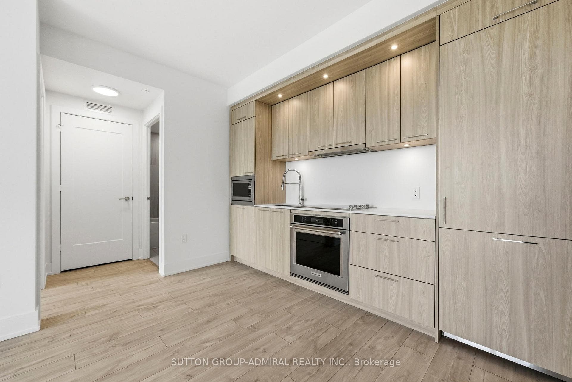 858 Dupont Street Unit 633 photo 13