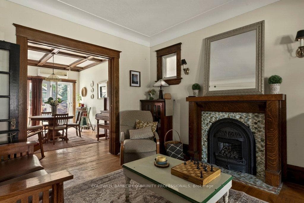 111 Spadina Avenue photo 9