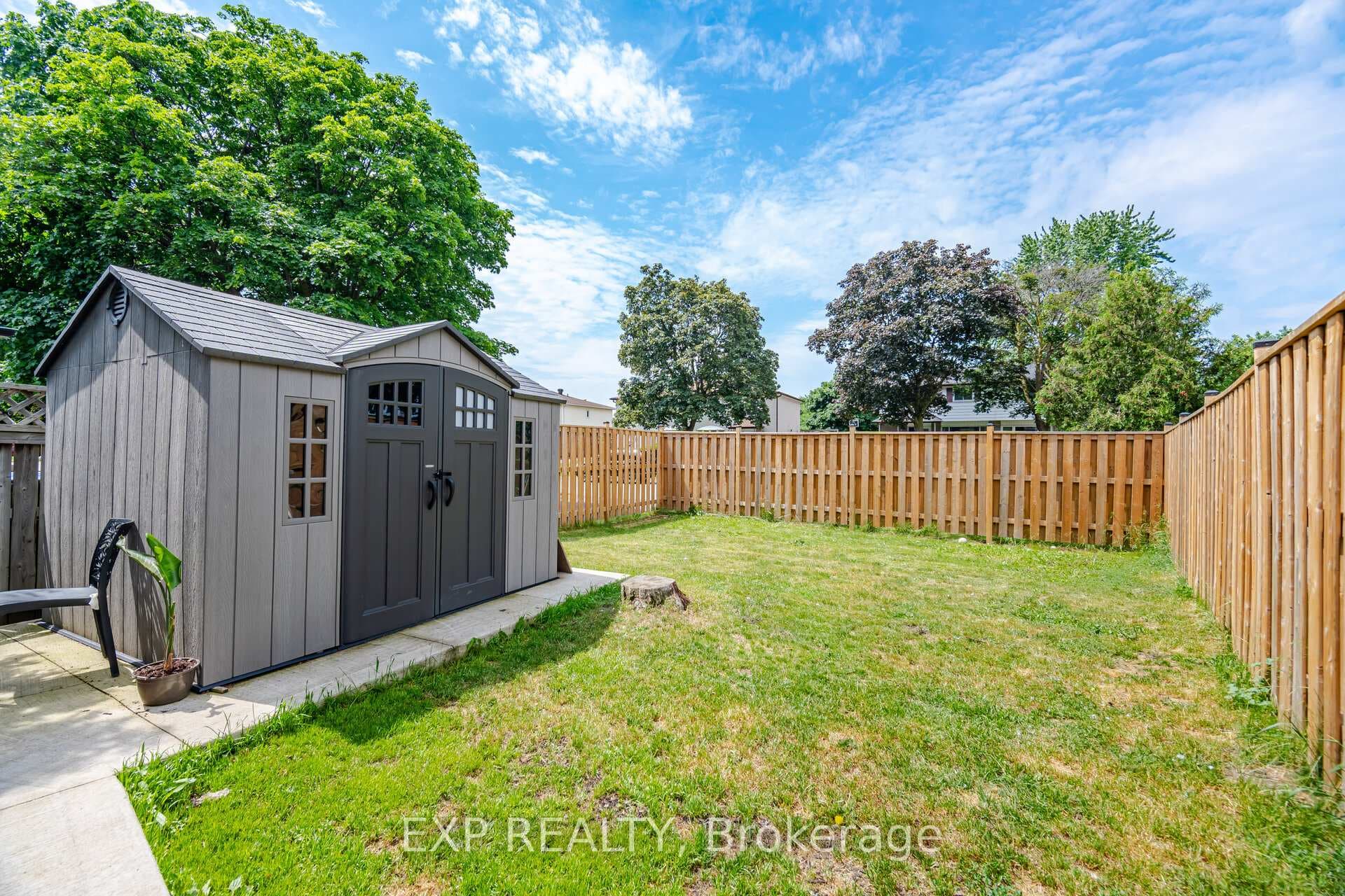 33 Earlsdale Crescent photo 37