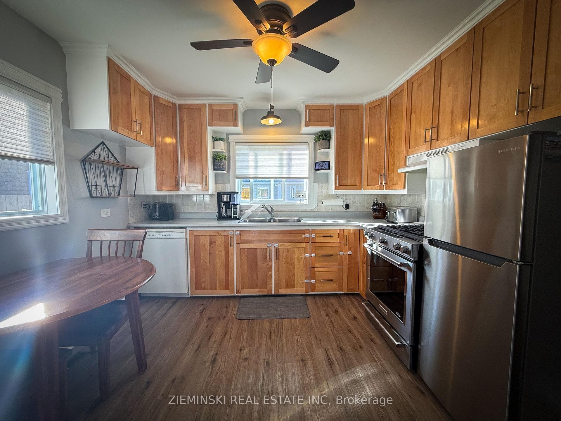 408 Seventh Avenue photo 10