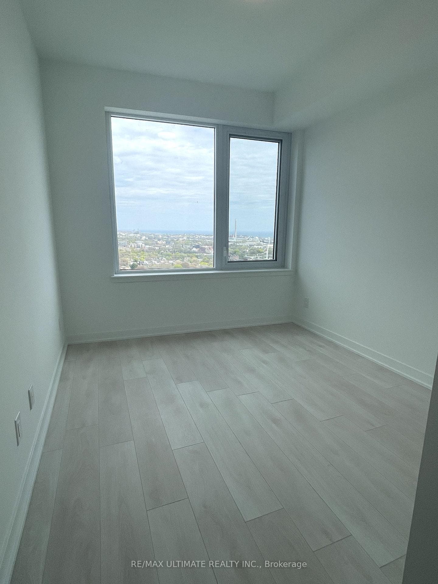 5 Defries Street Unit 2601 photo 9