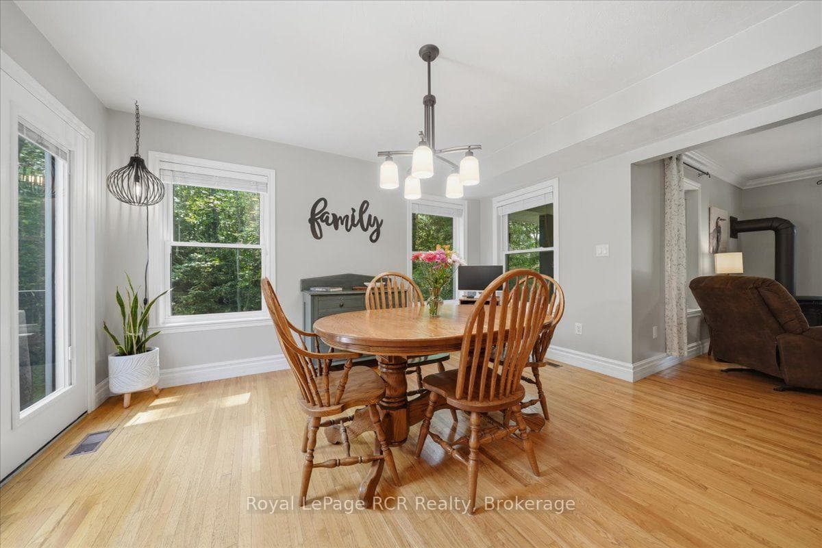 197 Carney Street photo 9