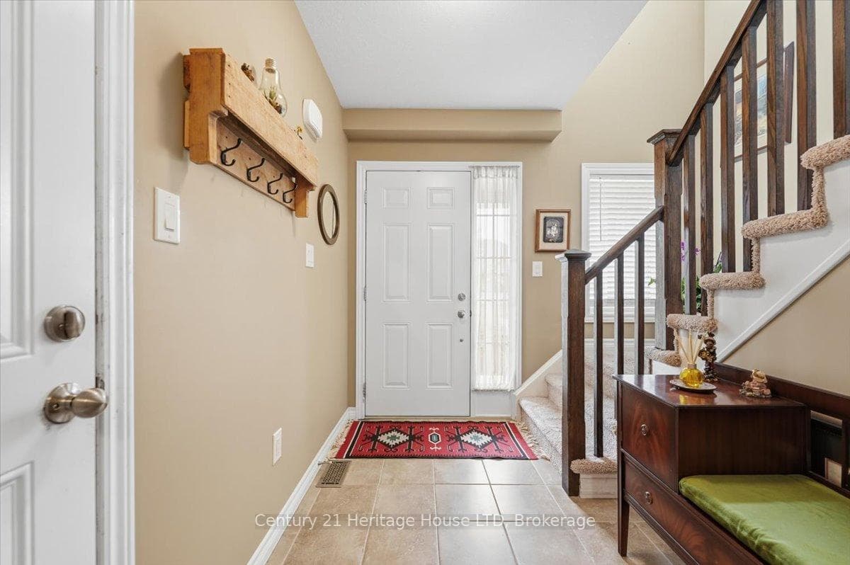 97 Abbott Place photo 6