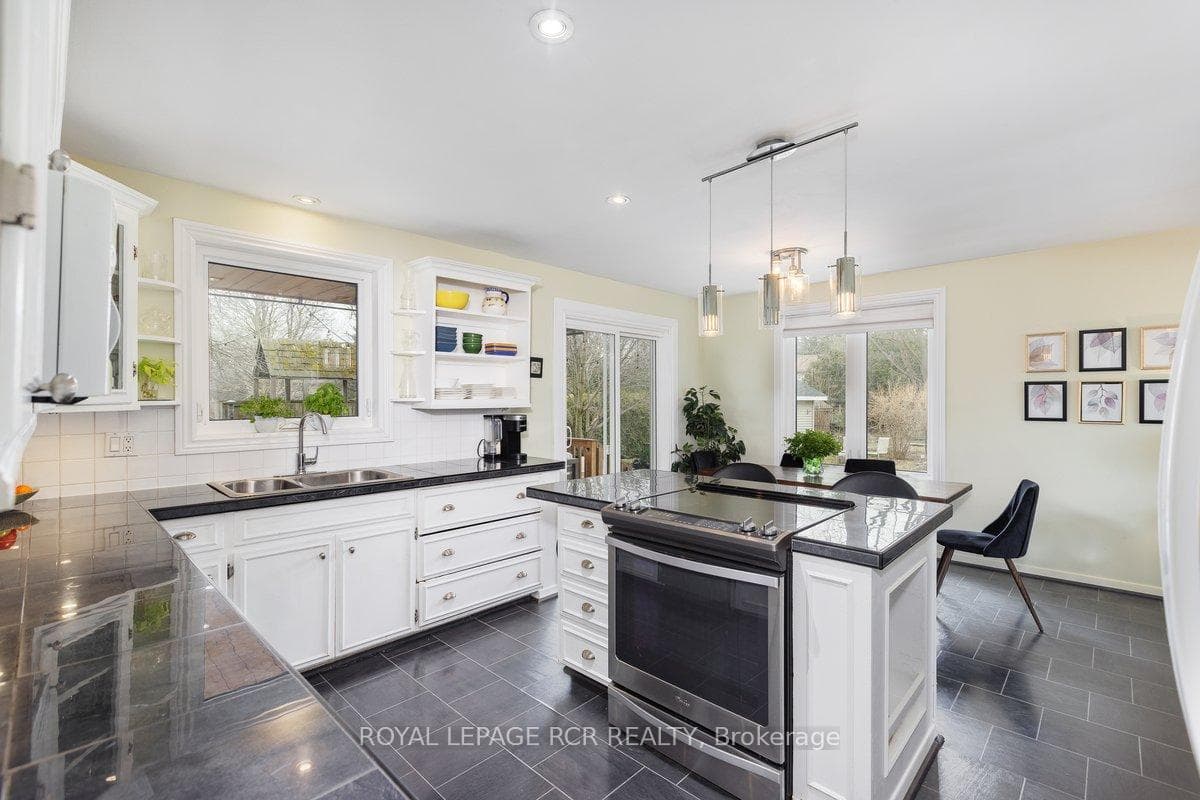35 Milne Lane photo 17
