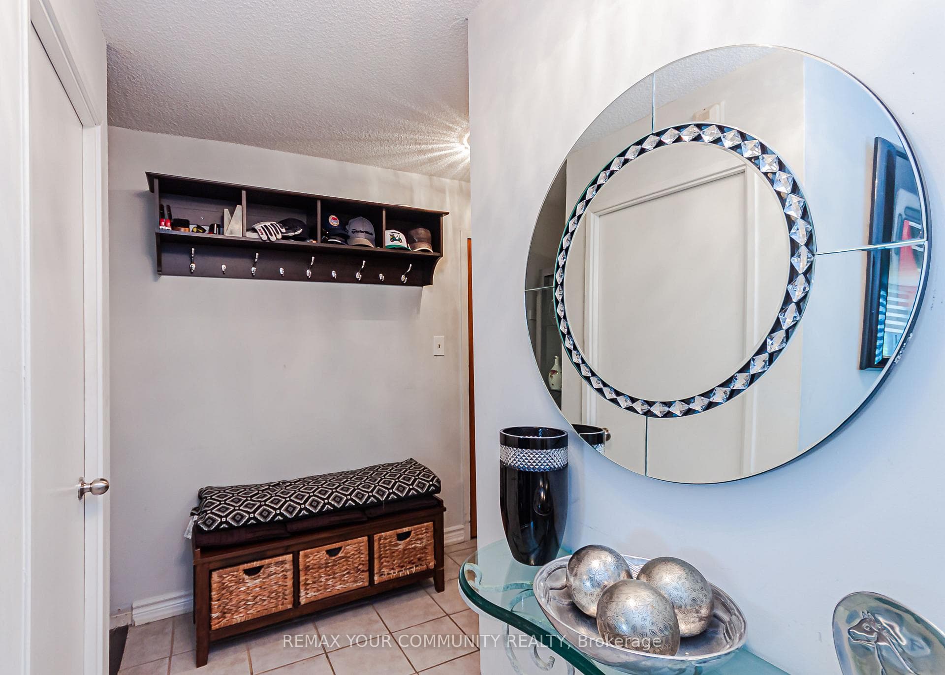 326 Major Mackenzie Drive Unit 301 photo 8