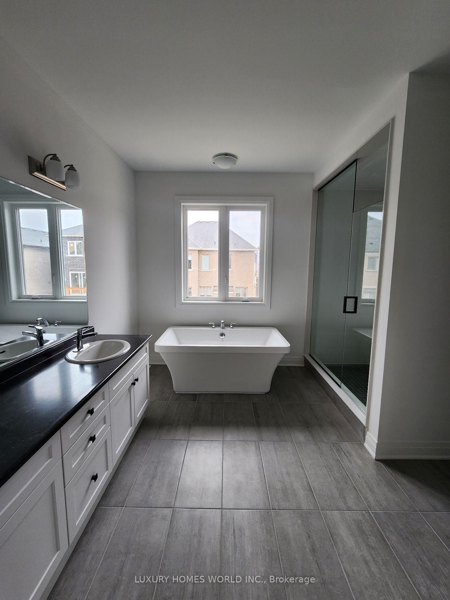 657 Lamb Street photo 13