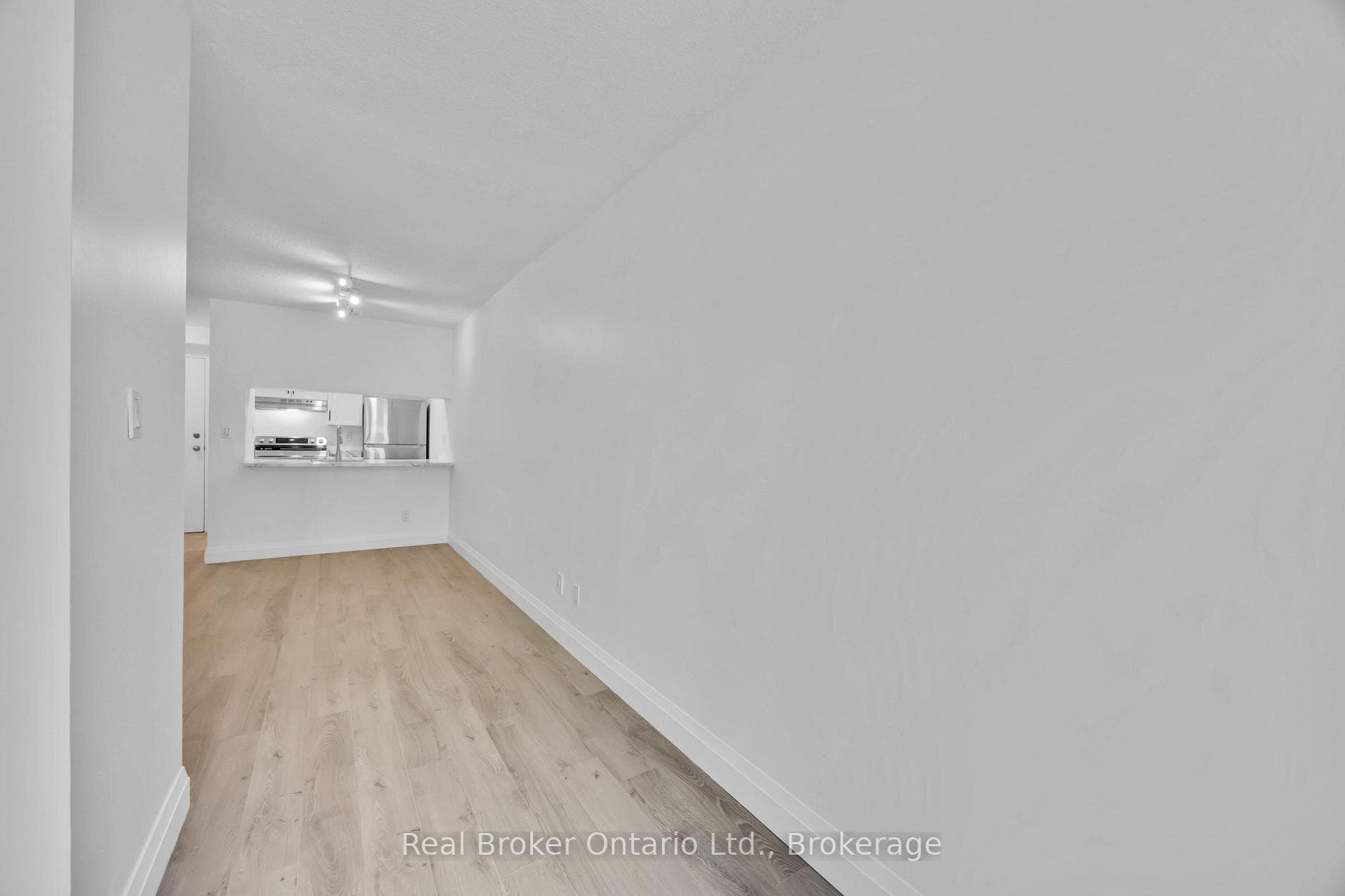 222 The Esplanade N/A Unit 535 photo 30