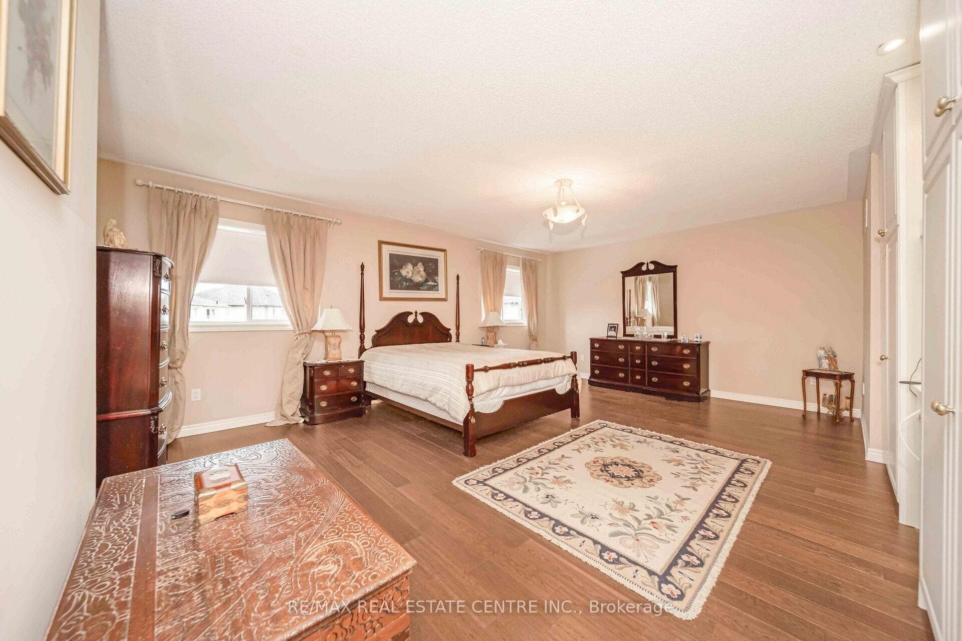 733 Macbeth Heights photo 21