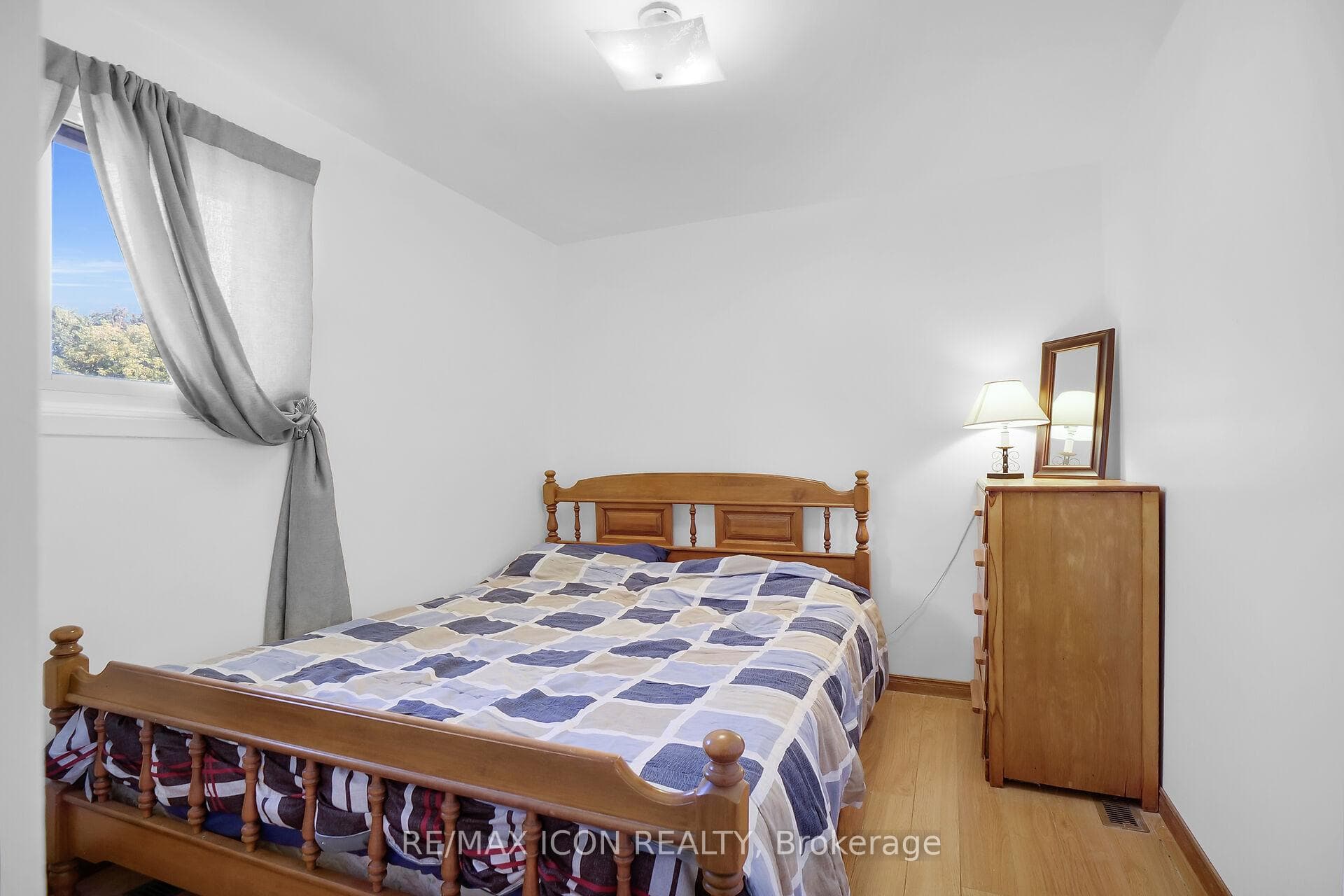 69 Keats Drive photo 12