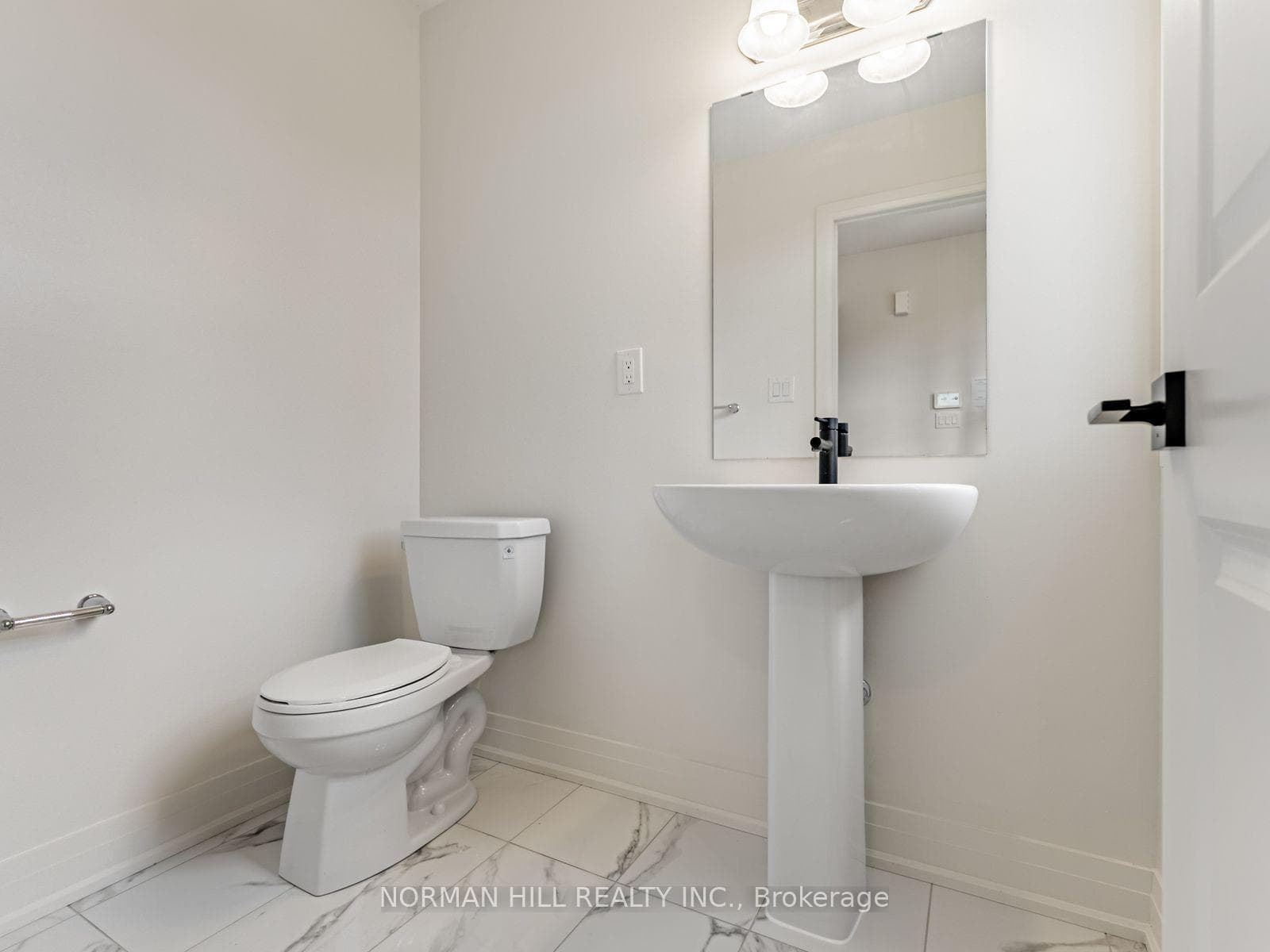 9 Lilestone Drive photo 16