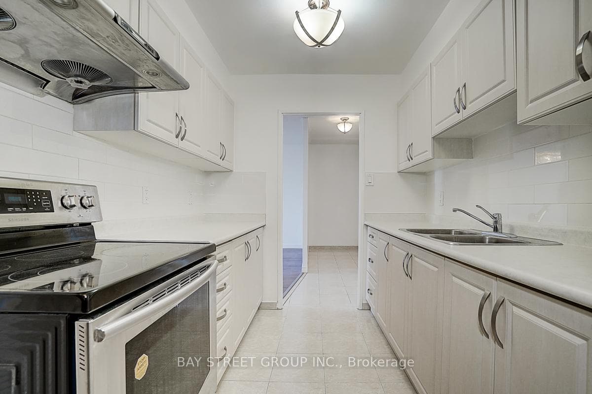 25 Silver Springs Boulevard Unit 506 photo 13