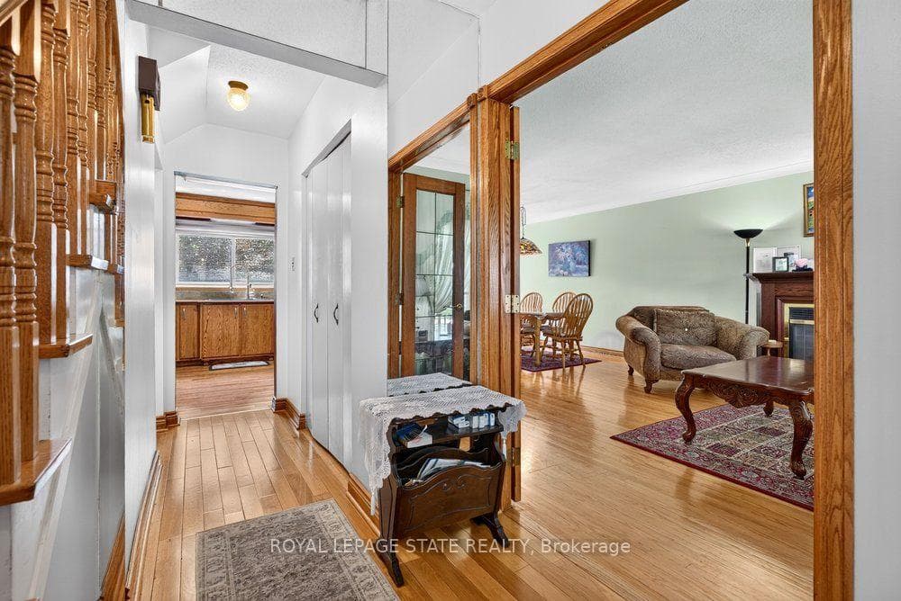 2440 Cyprus Avenue photo 11