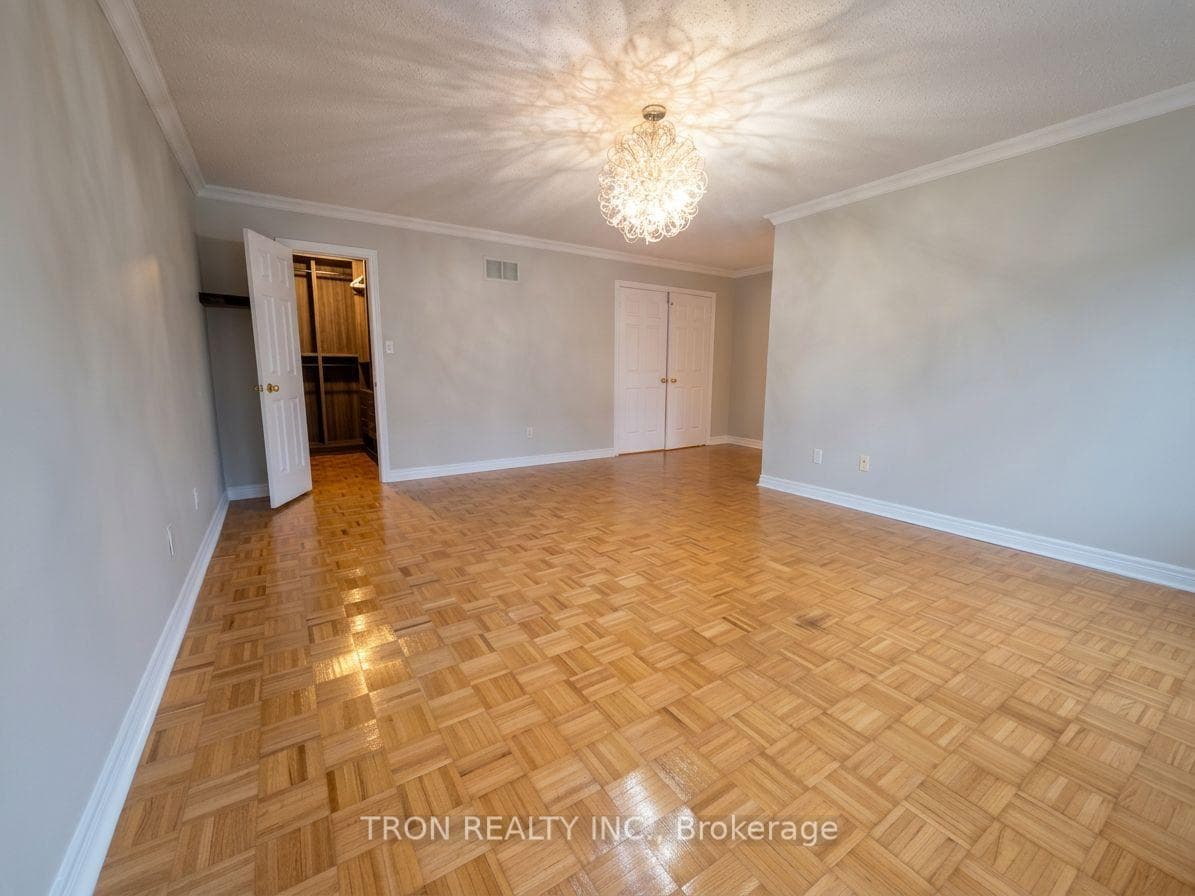 32 Arundel Drive photo 15