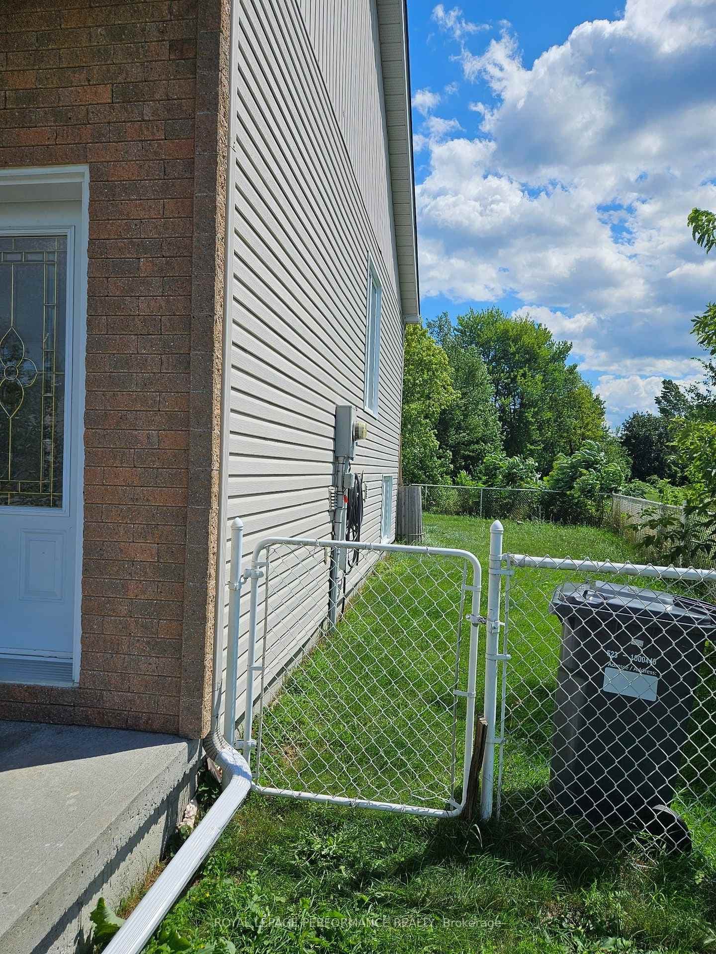 350 Higginson Street photo 2