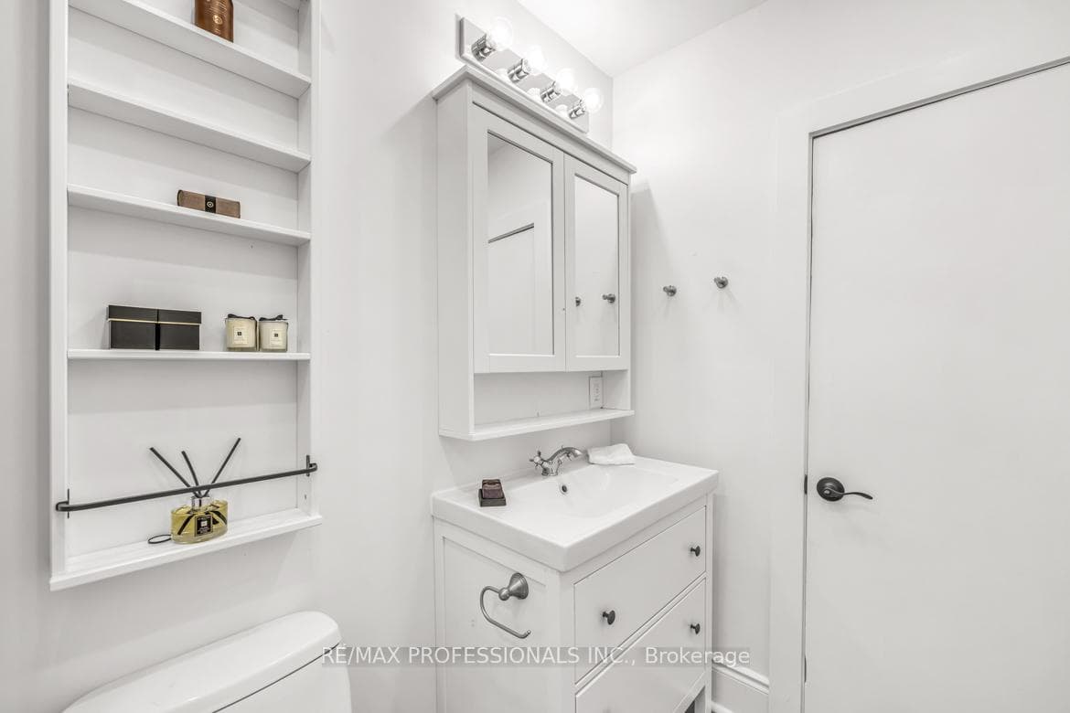 70 Lappin Avenue photo 19