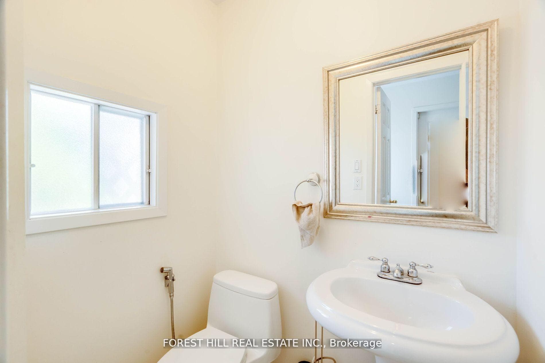 2160 Fairchild Boulevard photo 11