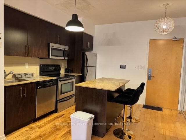 55 Bremner Boulevard Unit 3002 photo 2