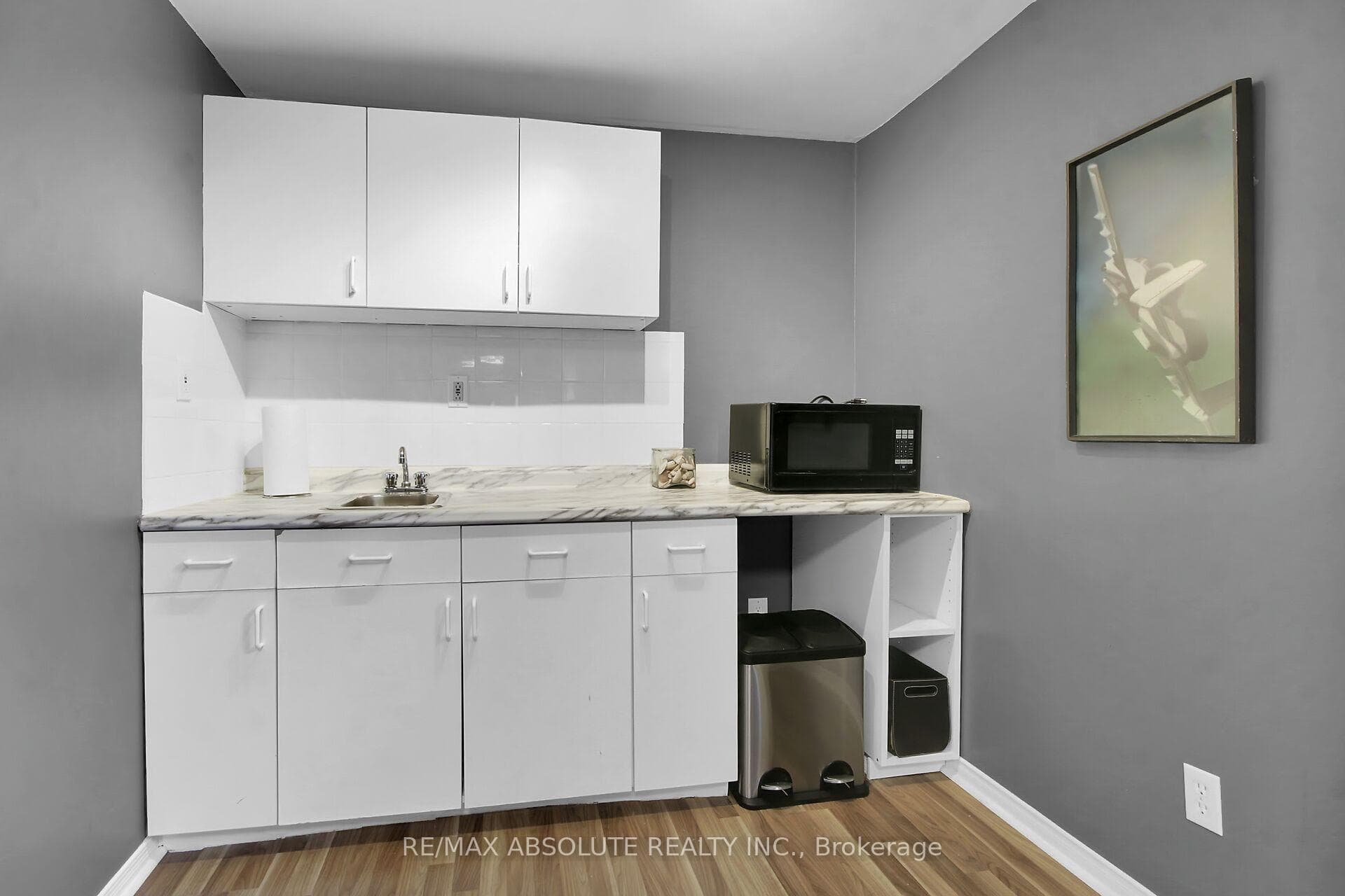 731 Dovercourt Avenue photo 27