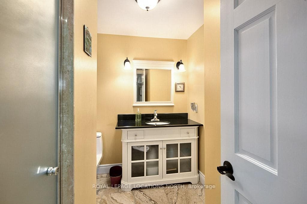 Lower Level 3 Pc Bath