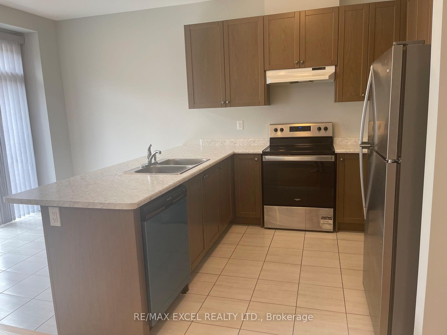 15 Markview Road photo 6