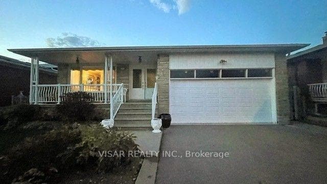 68 Bickerton Crescent photo 1