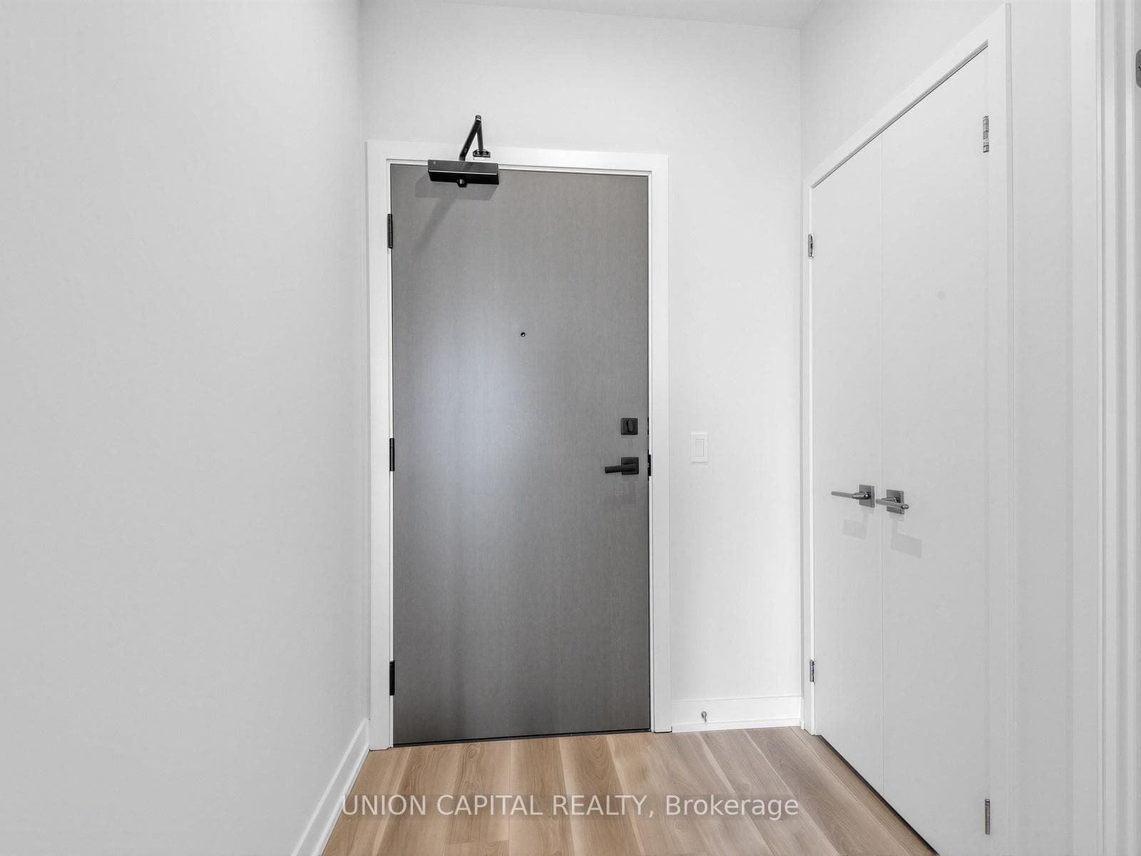 15 Holmes Avenue Unit 1603 photo 18