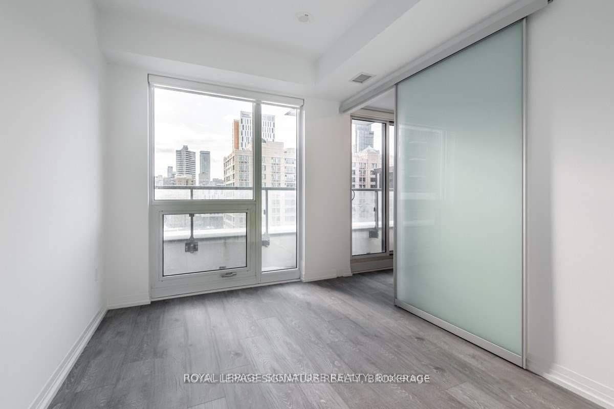 251 Jarvis Street Unit 926 photo 8