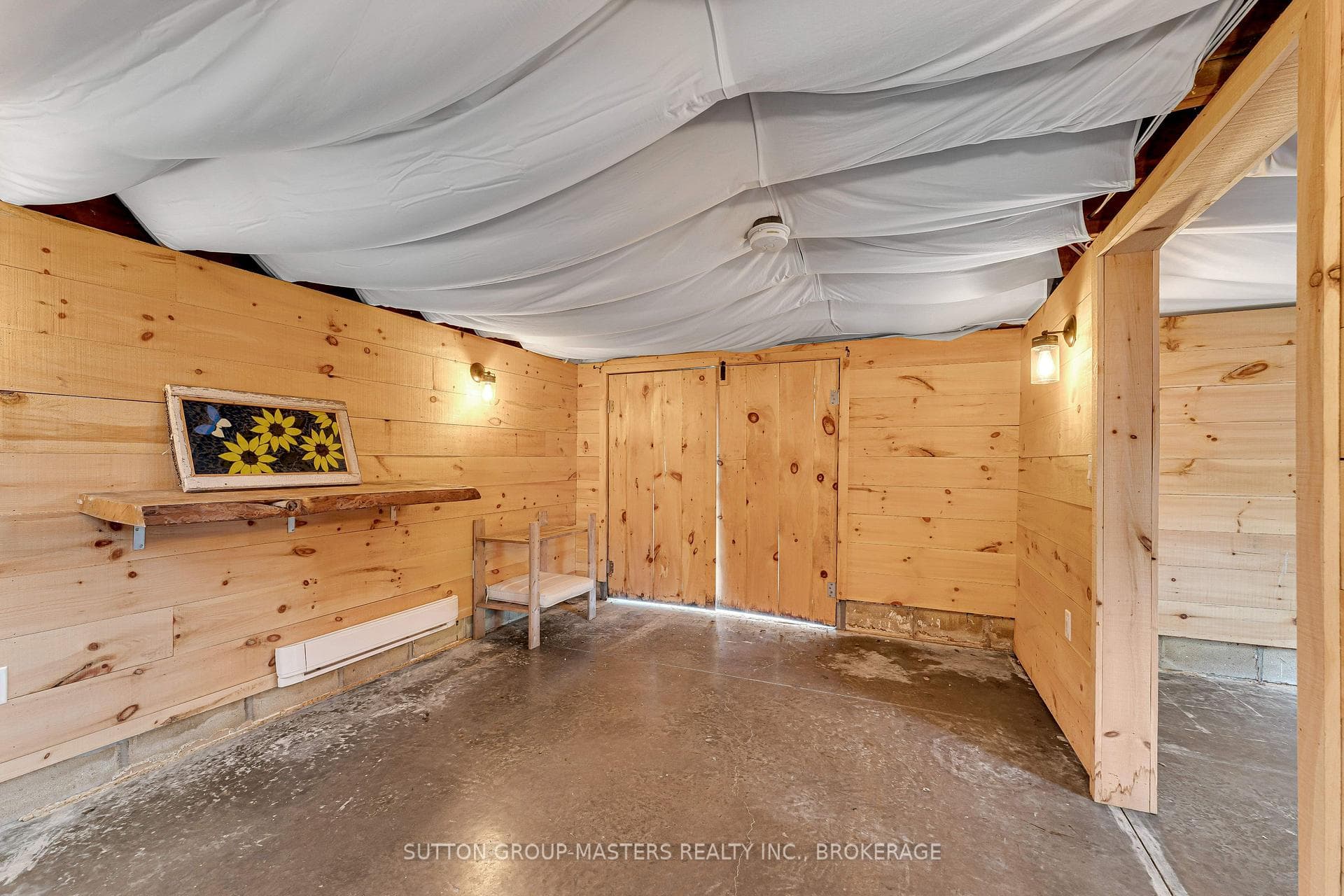 484 Nelson Street photo 33
