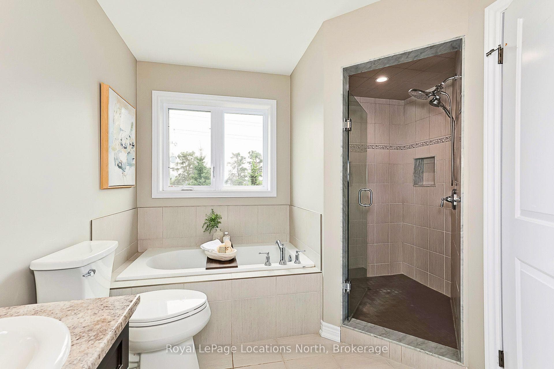 88 Robertson Street photo 20