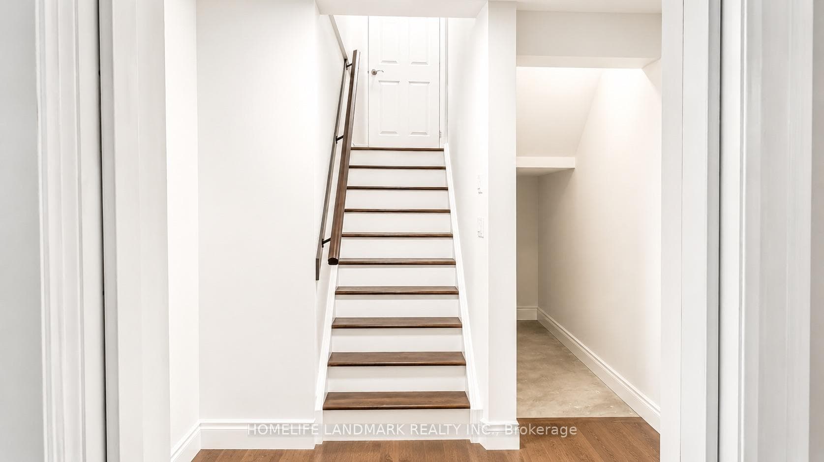 283 Macalister Boulevard photo 32