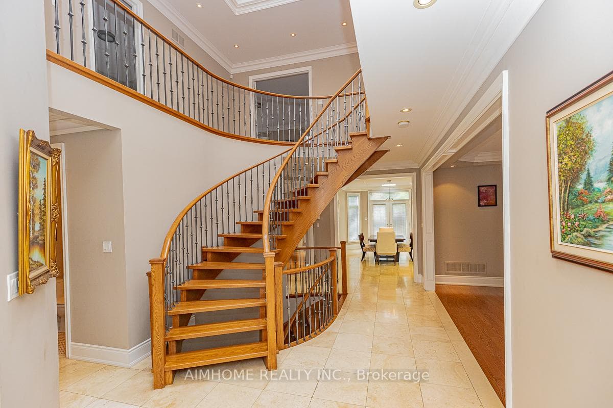 395 Princess Avenue photo 16
