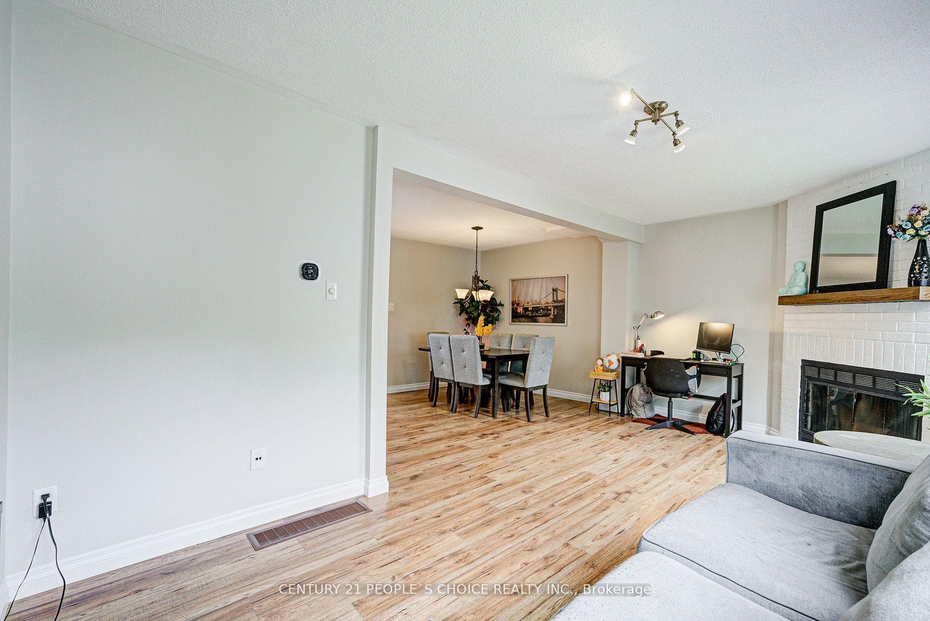 83 Corey Circle photo 15