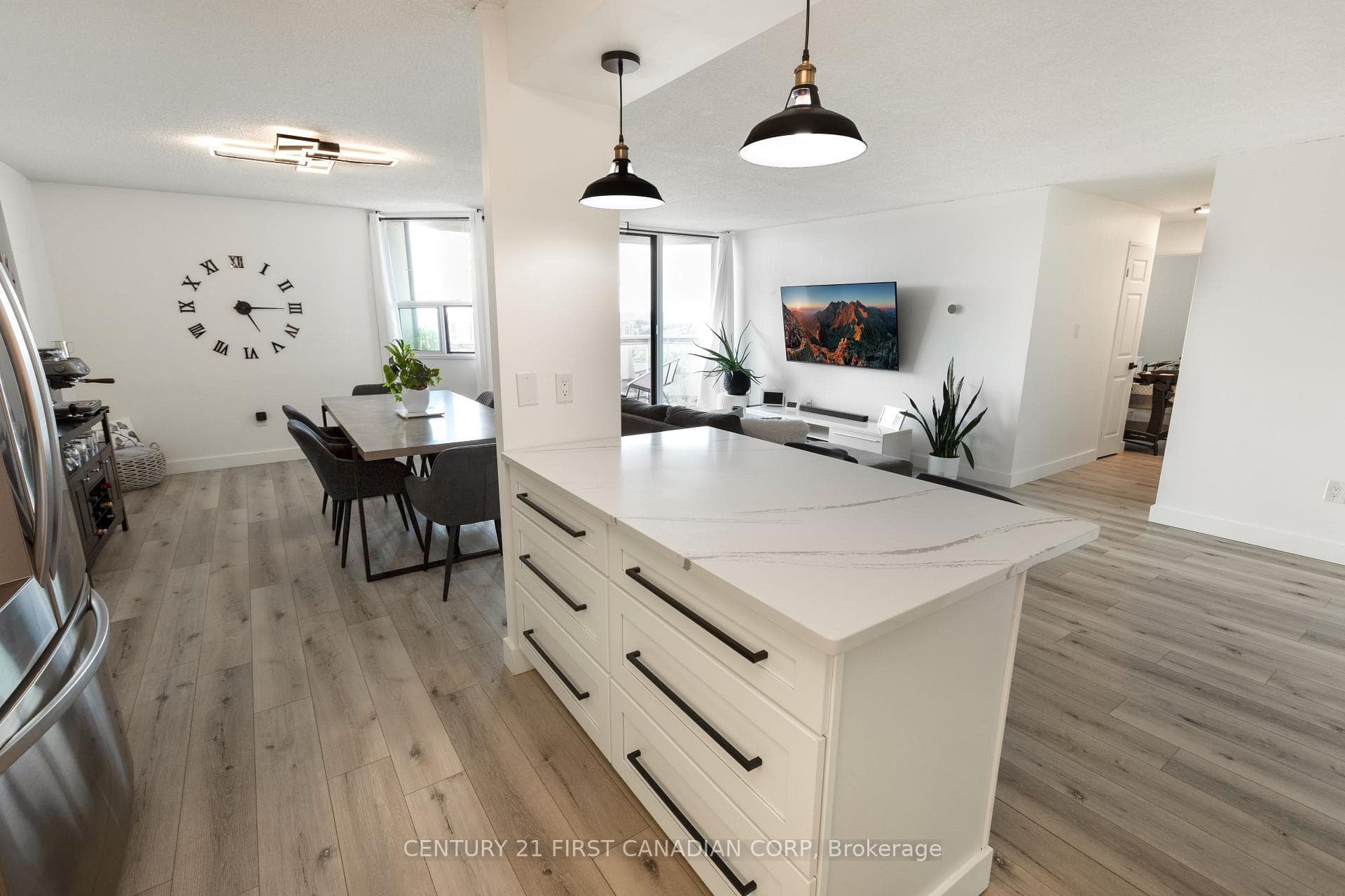 363 Colborne Street Unit 2501 photo 12