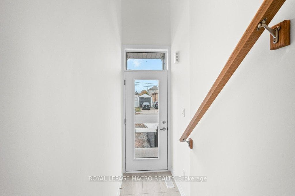 13B Bingham Road photo 3
