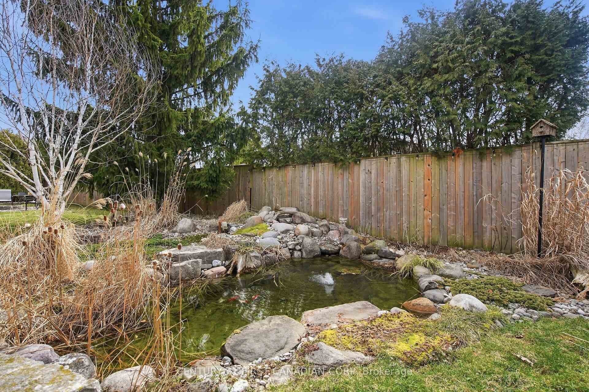 87 Grieve Place photo 30