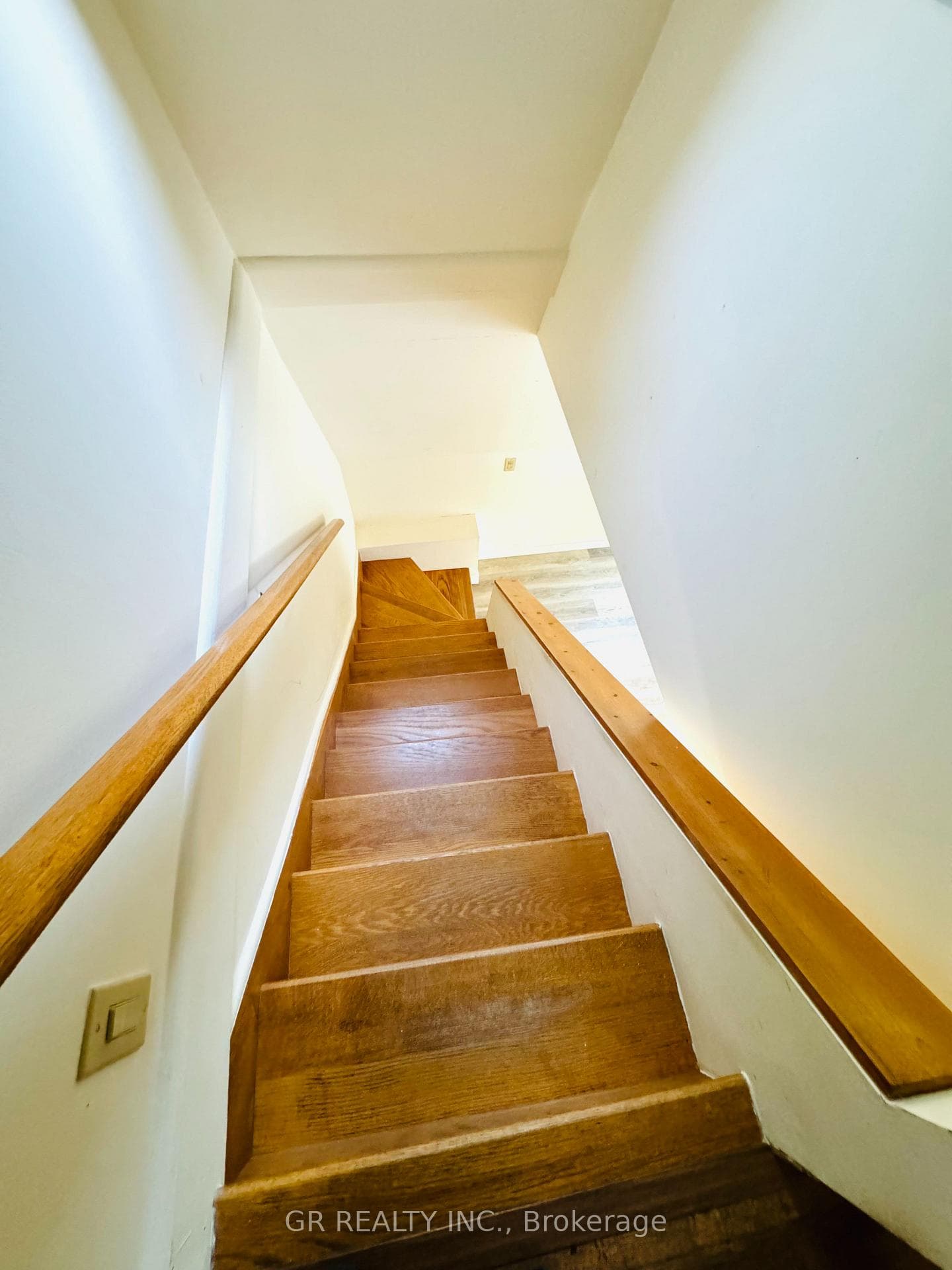 6099 Frog Street photo 20