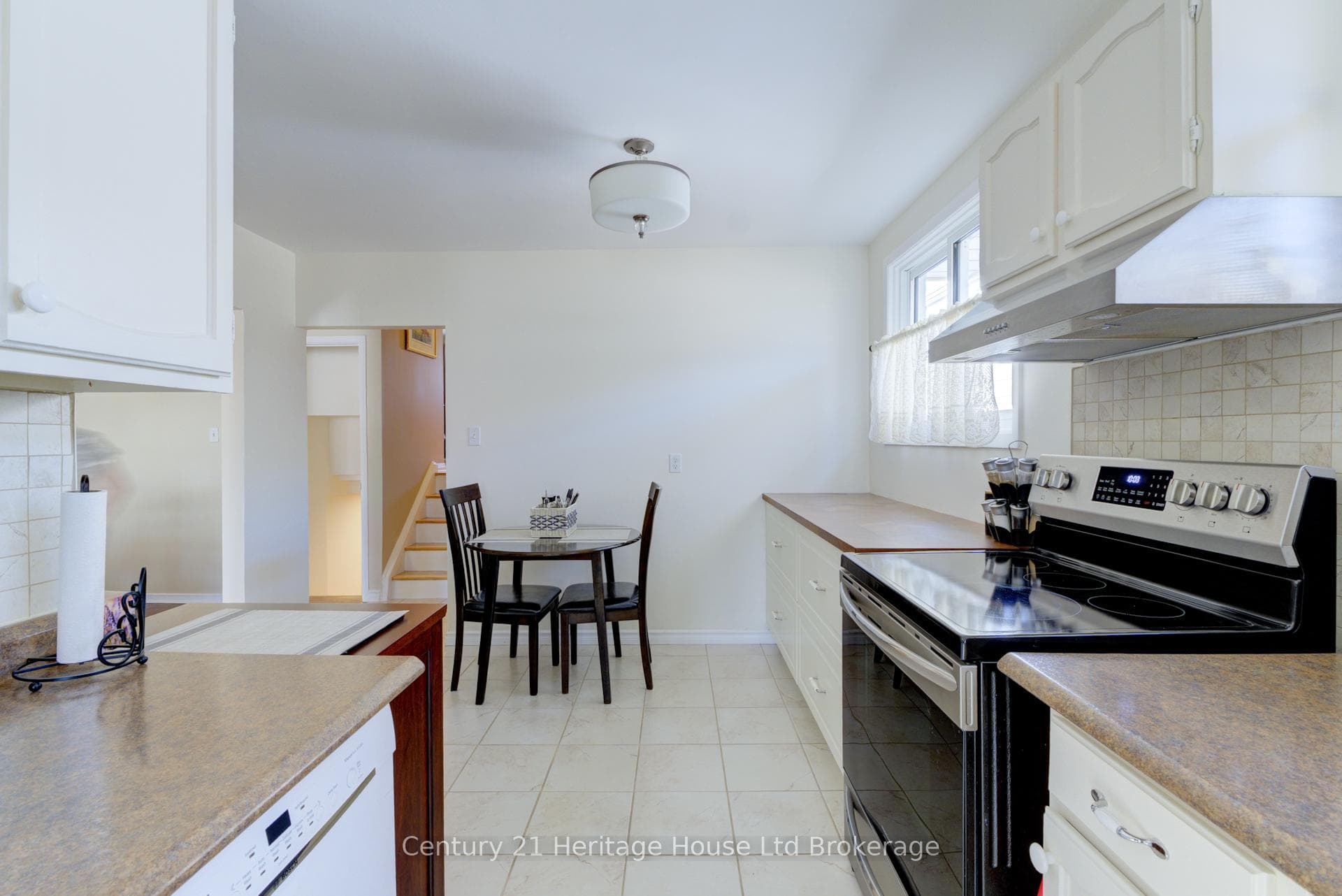 842 Shannon Drive photo 13