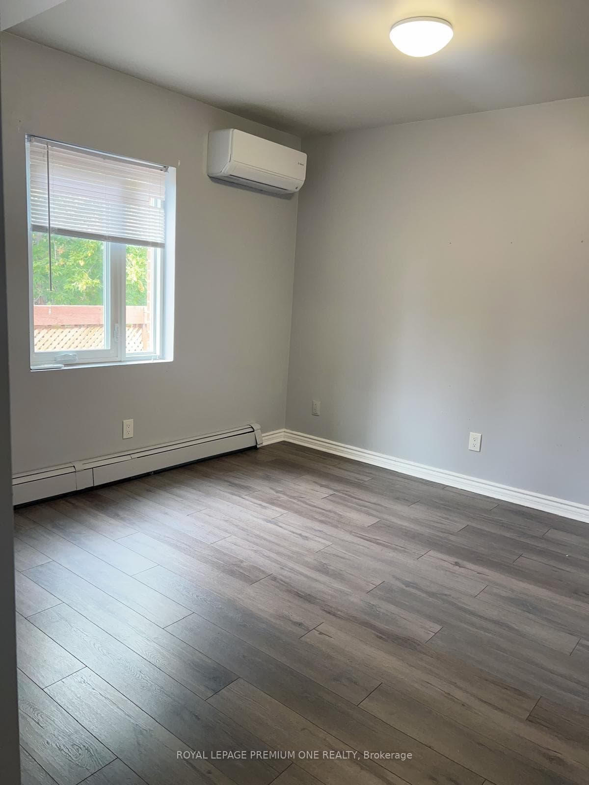 297 Vaughan Road Unit A photo 12