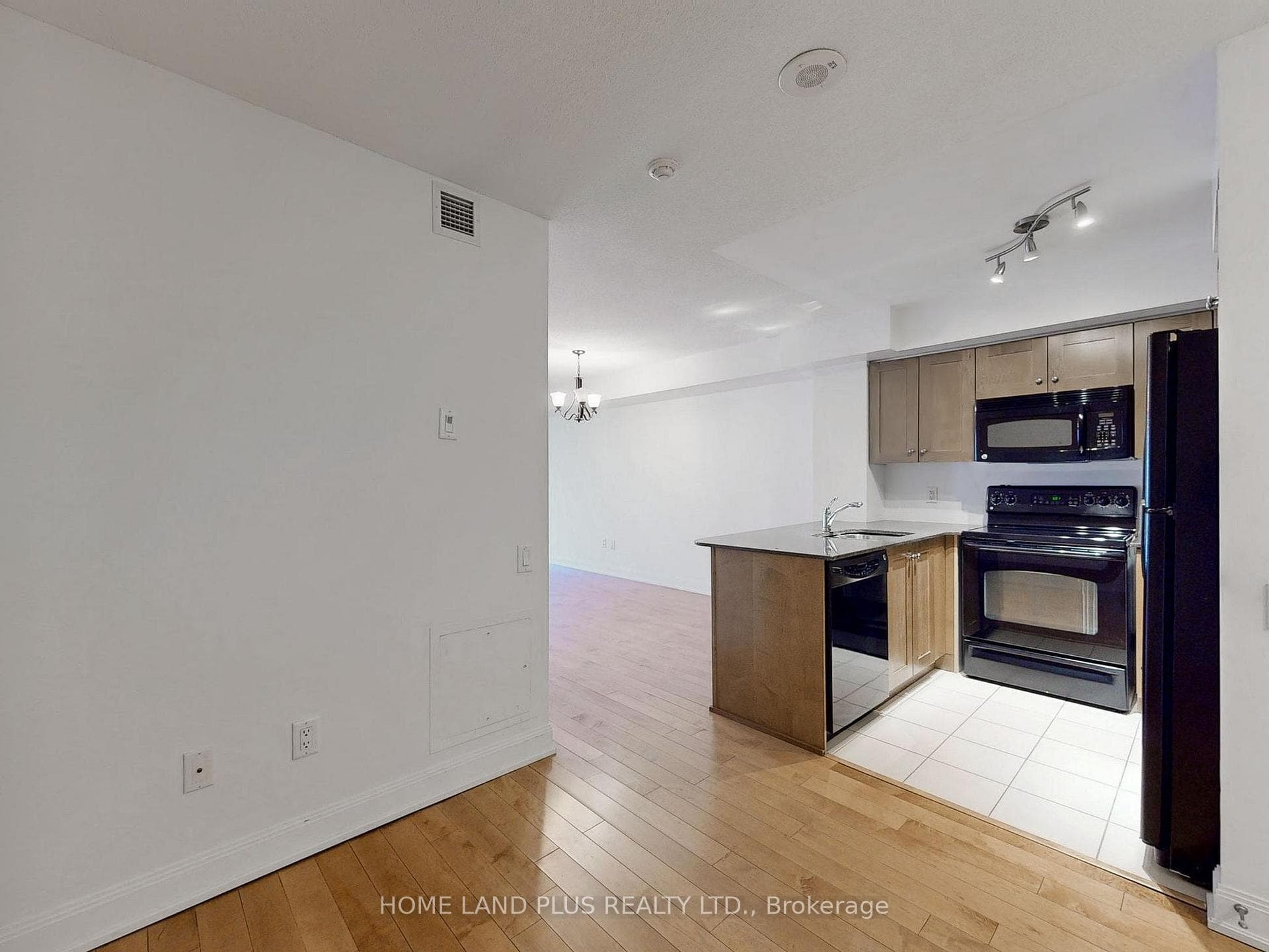 2181 Yonge Street Unit 2103 photo 23