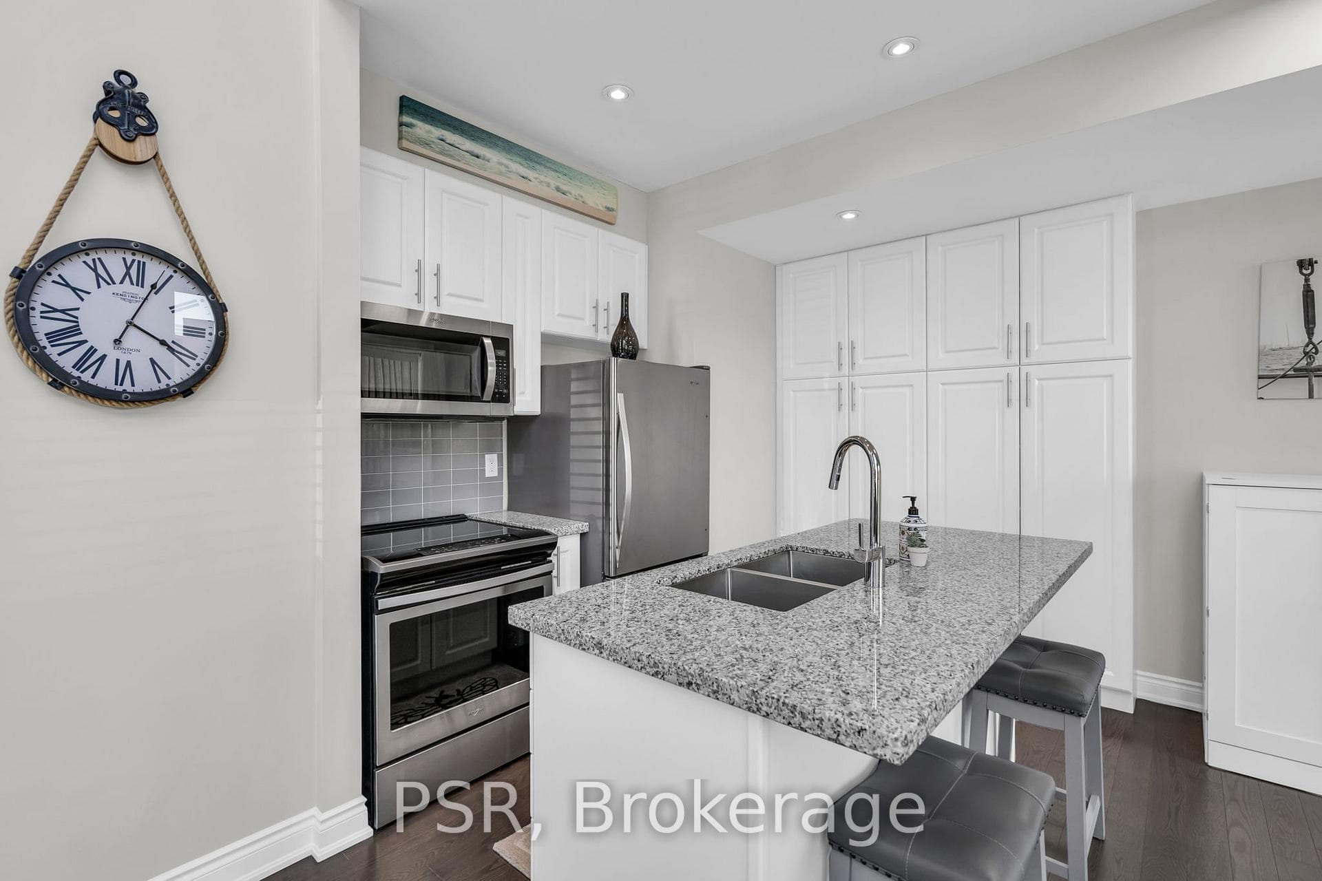44 Carrick Trail photo 18
