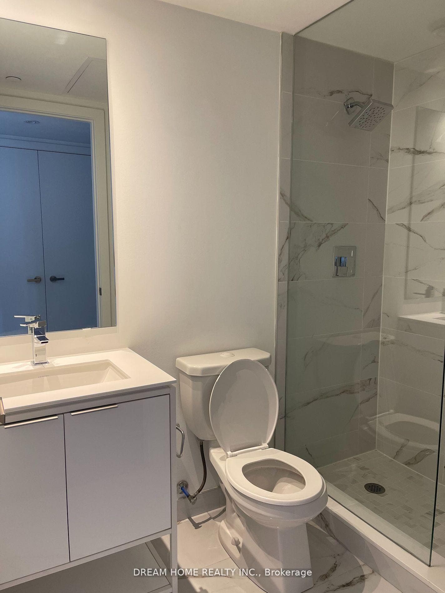 77 Shuter Street Unit 1006 photo 8