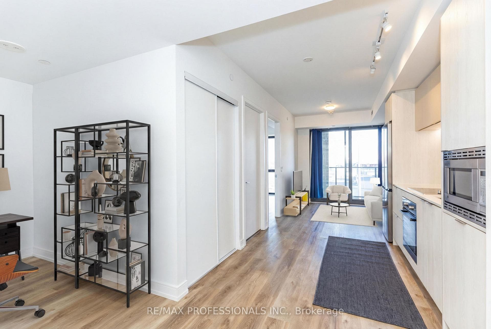 1 Jarvis Street Unit 430 photo 28